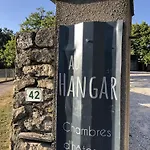 Au Hangar فندق مبيت وإفطار
